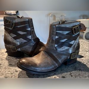 Freebird boots size 7